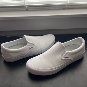 Barley worn vans slip ons. No stains. Size 11.5